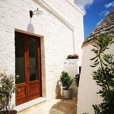 Летний дом Trulli Stett